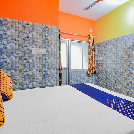 Spot On 74542 Aarav Hotel Jādabpur Exterior foto